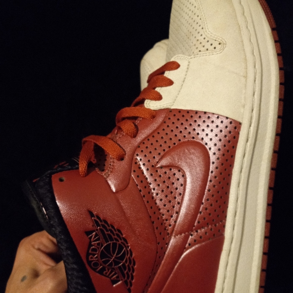 COPY - Air Jordan Alpha 1 Mids - Picture 4 of 8